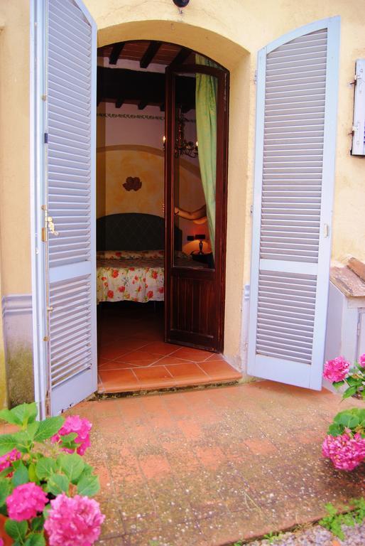 Il Colombaio, Siena -Appartamenti E Camere- Isola d'Arbia Room photo
