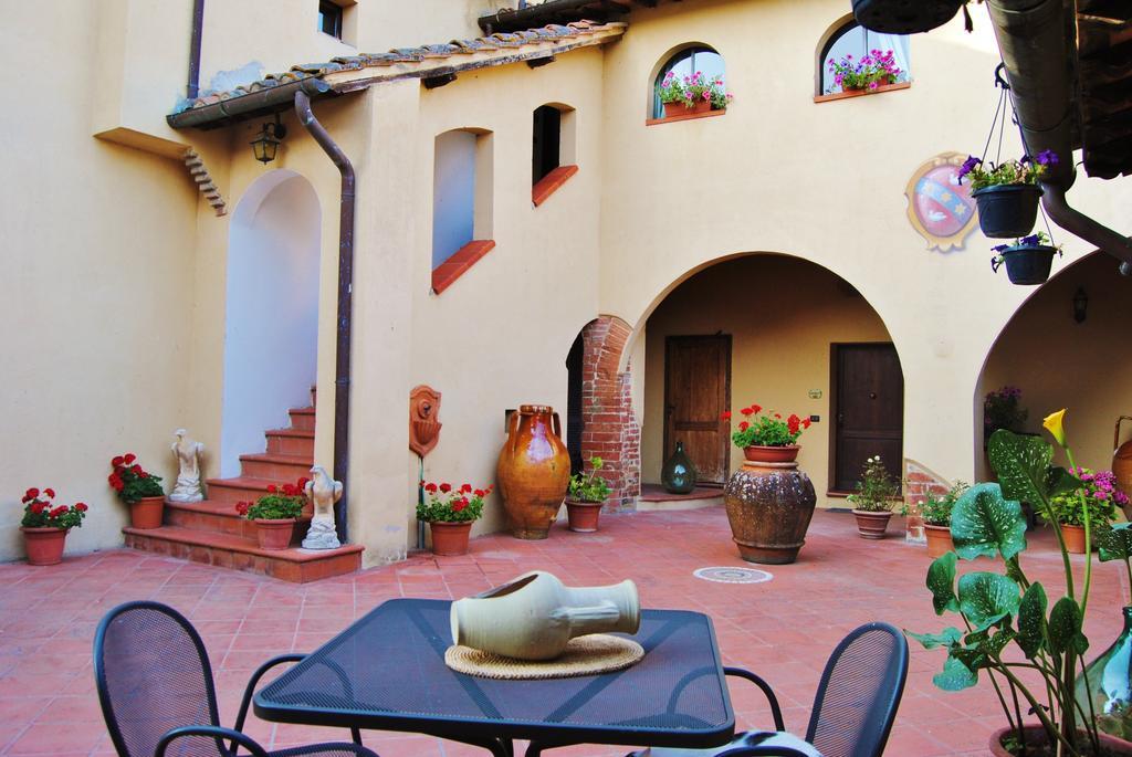 Il Colombaio, Siena -Appartamenti E Camere- Isola d'Arbia Exterior photo